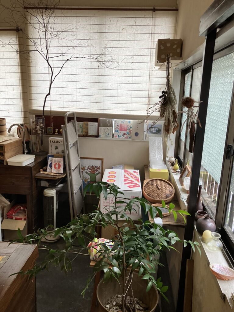 入って右手の店内の写真